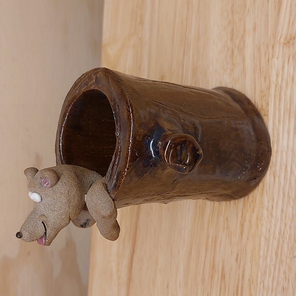 Vintage Red Clay Pottery Bear inside a tree stump Desk decor pen holder - Picture 2 of 5